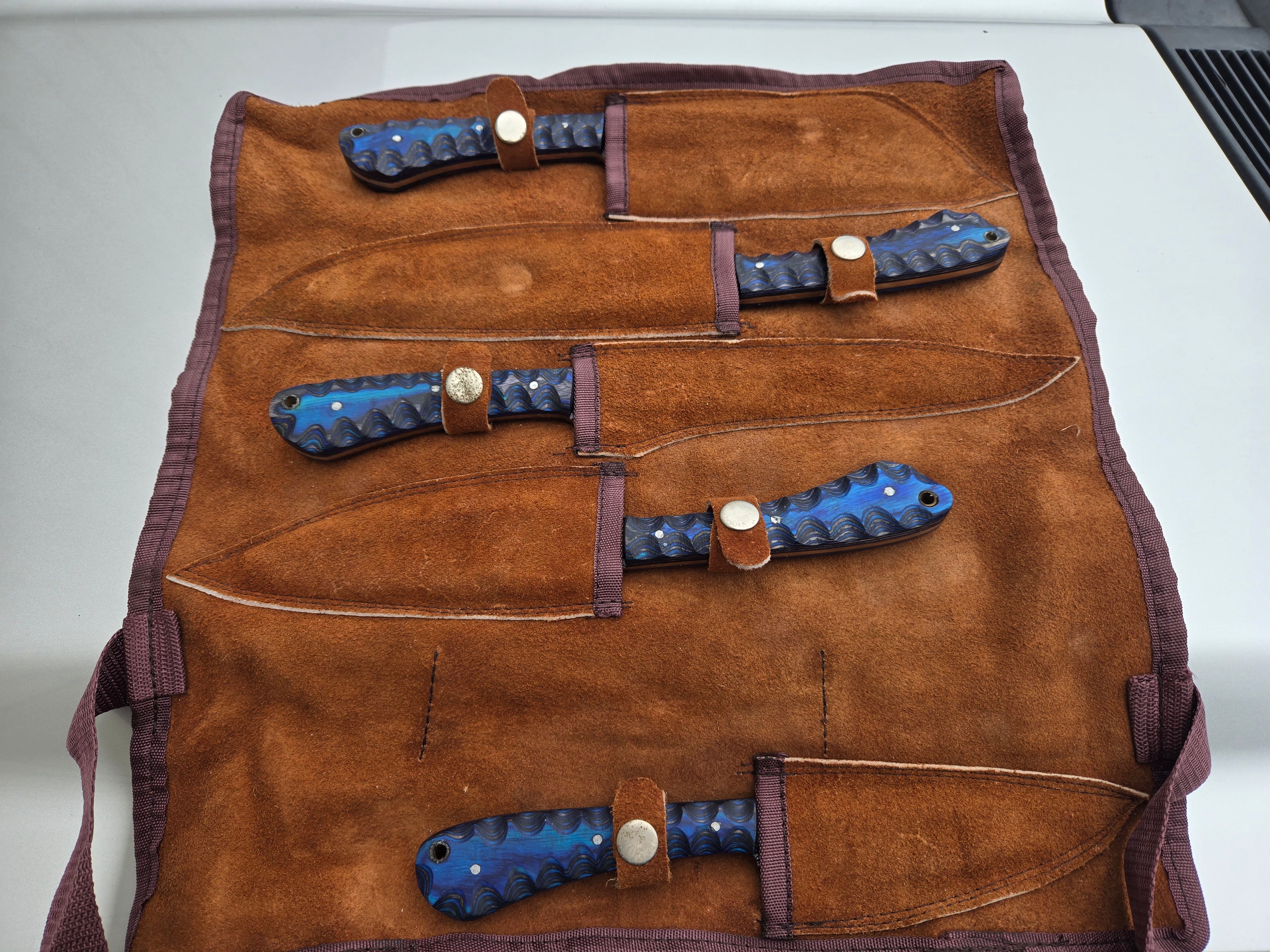 5-Piece Hand-Forged Kitchen Knife Set - Dragon Scale Carbon Steel - Blue Diamond wood Handles & Leather roll